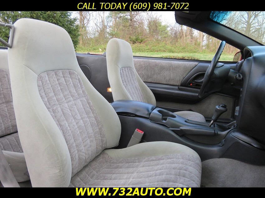 Used 2001 Chevrolet Camaro LT RWD image 19
