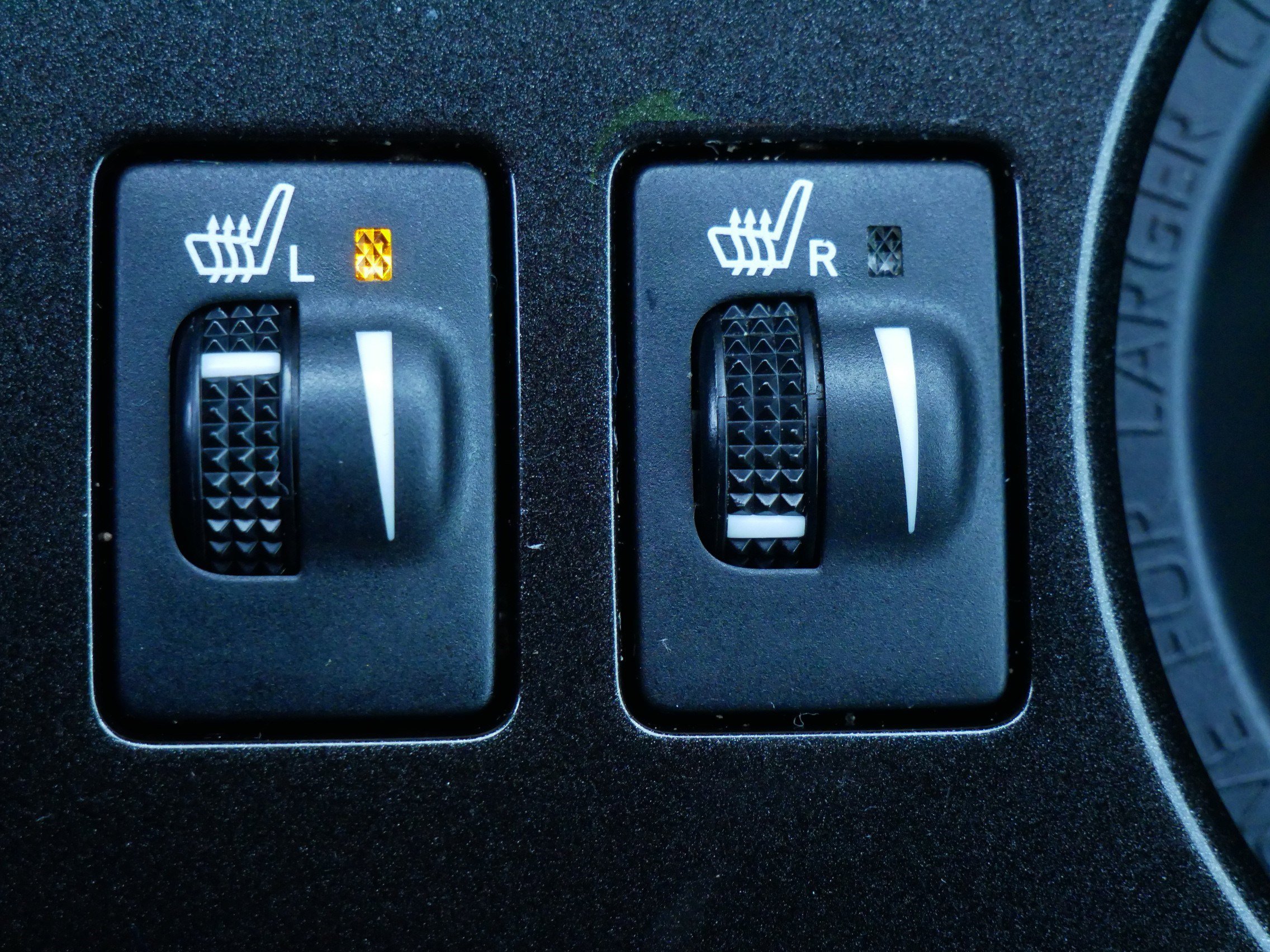 Used 2023 Toyota 4Runner 40th Anniversary SE image 31