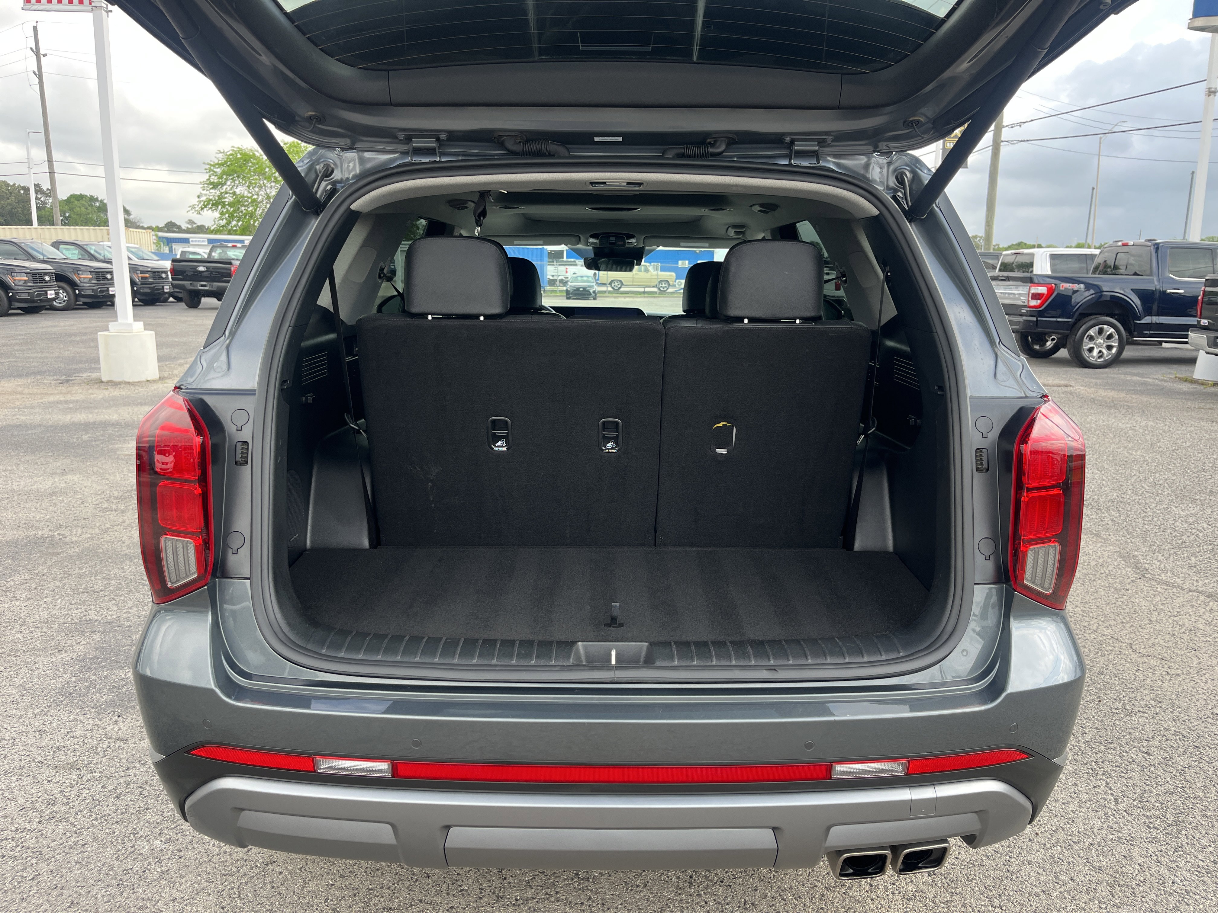 Used 2025 Hyundai Palisade Limited image 5