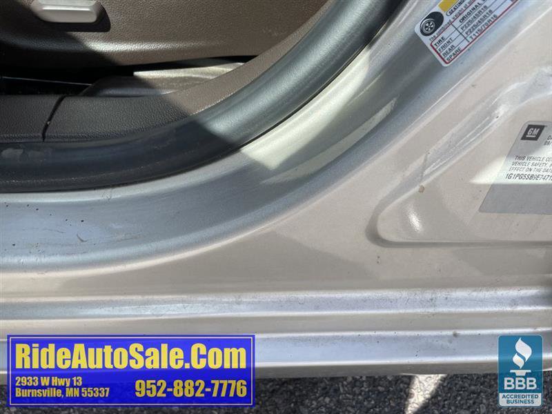 Used 2014 Chevrolet Cruze LTZ w/ Enhanced Safety Package FWD image 31
