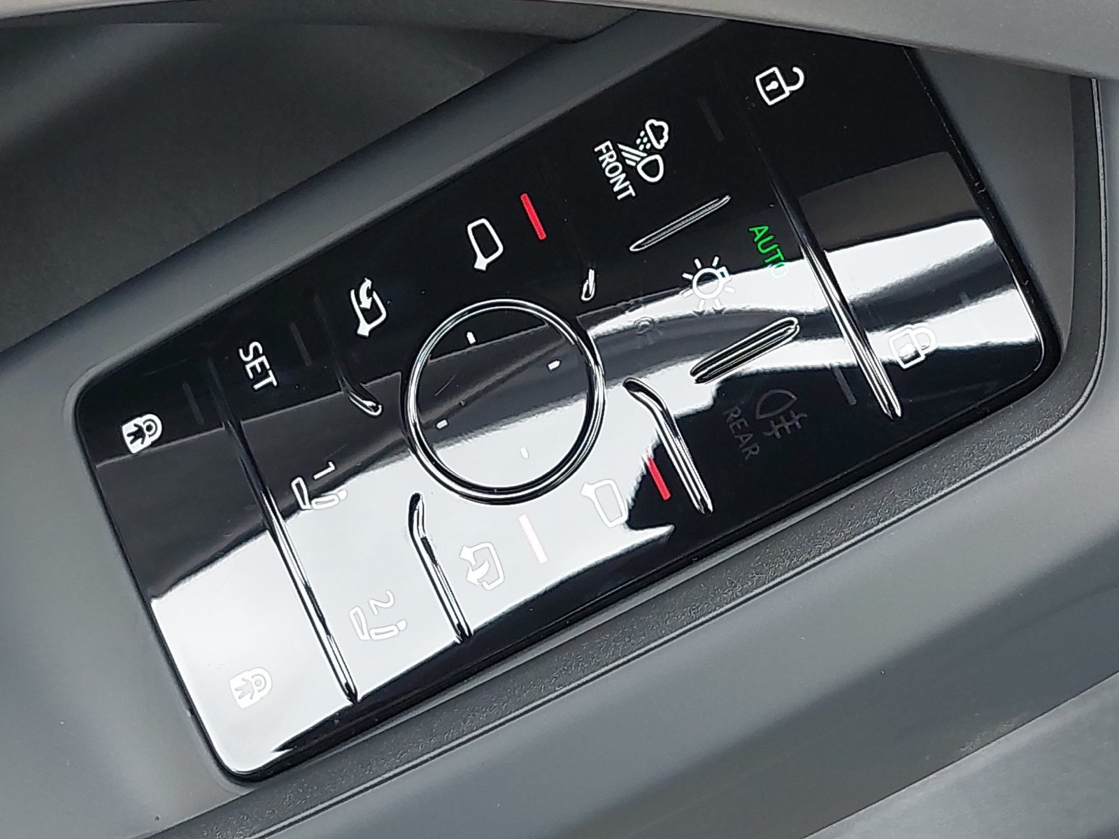 New 2026 Audi SQ5 Premium Plus AWD/4WD image 31