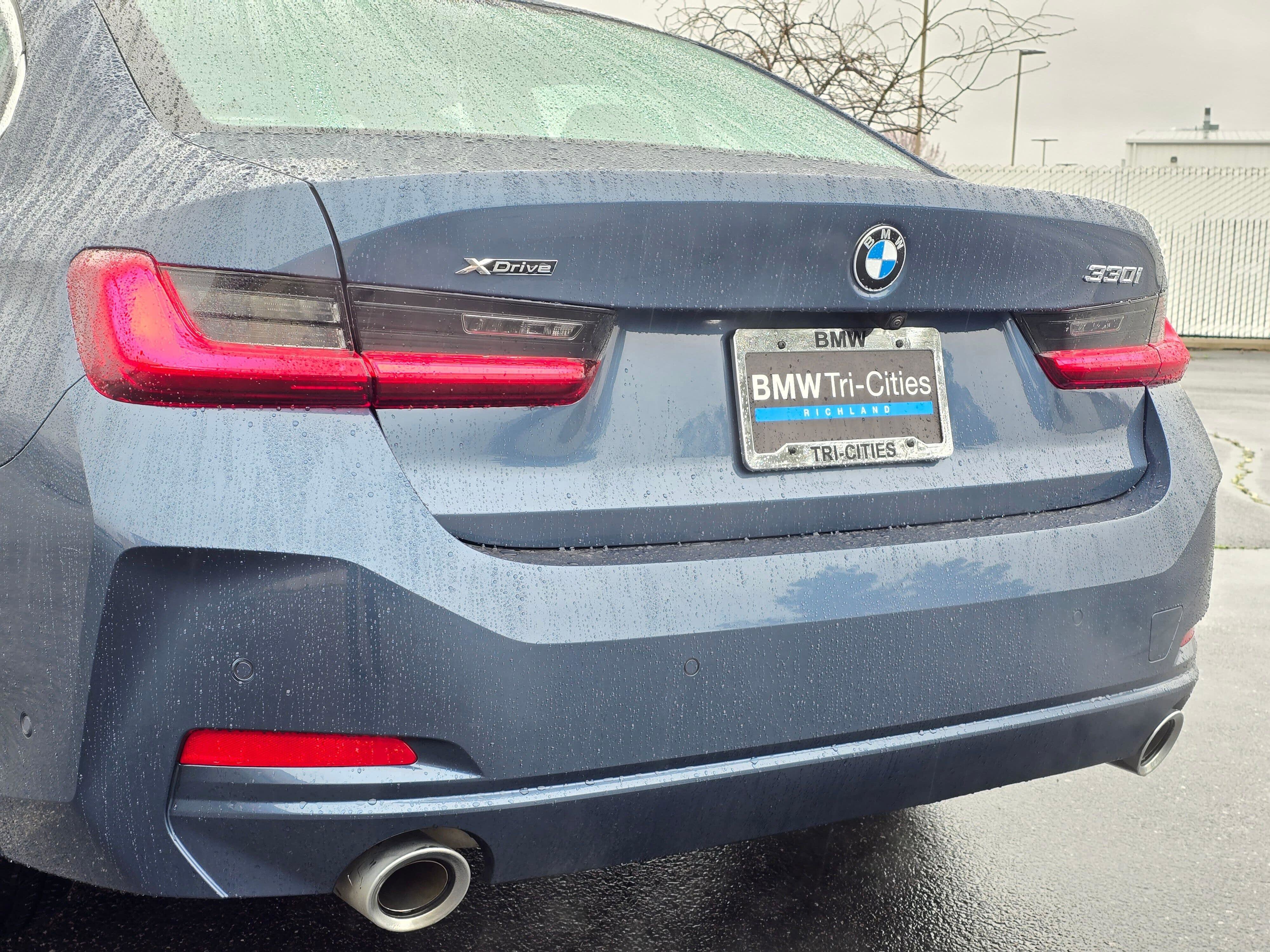 Certified 2025 BMW 330i xDrive Sedan w/ Premium Package image 7