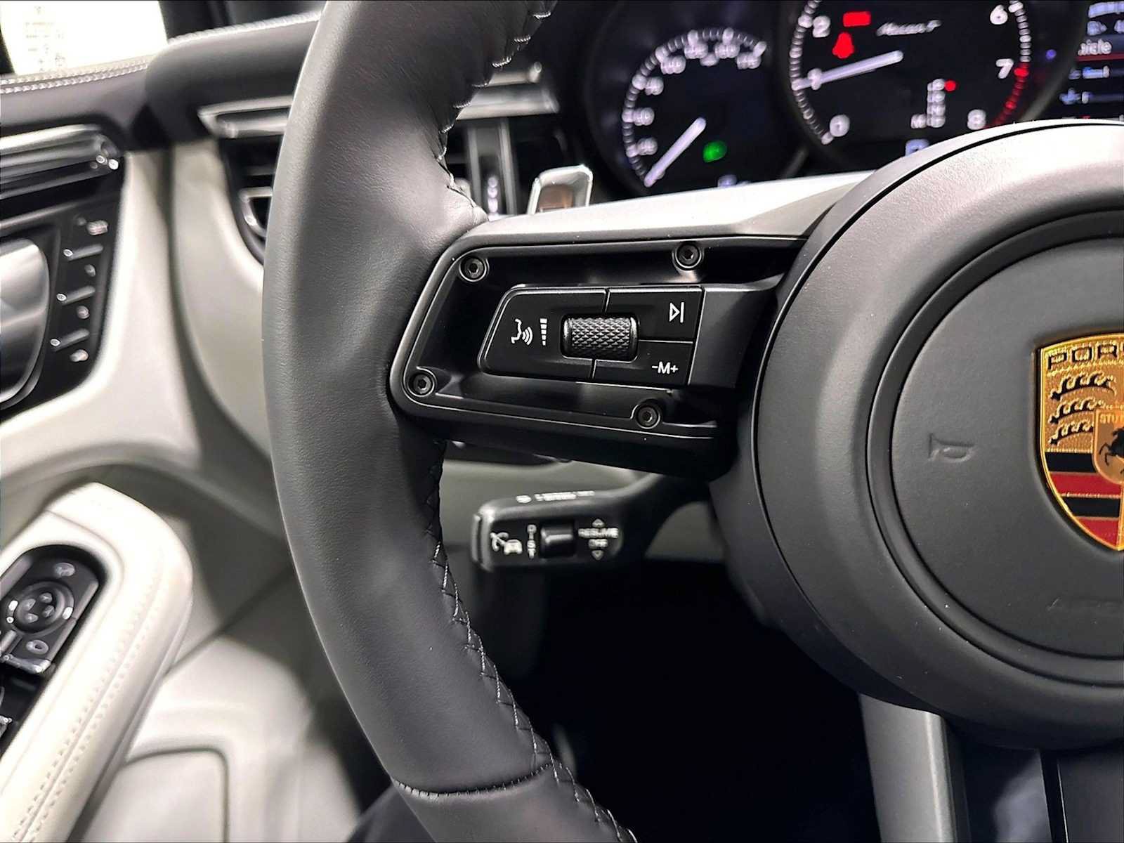 New 2026 Porsche Macan Turbo AWD/4WD image 19