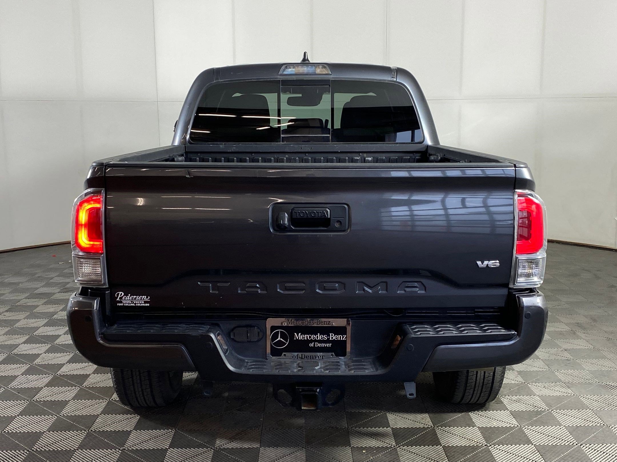 Used 2023 Toyota Tacoma TRD Sport w/ Advanced Technology Package image 10