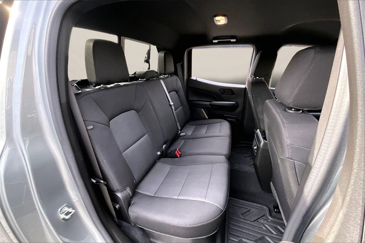 Used 2023 Chevrolet Colorado Trail Boss w/ Technology Package image 23