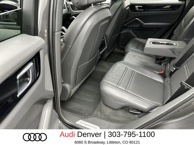 Used 2020 Porsche Cayenne image 23