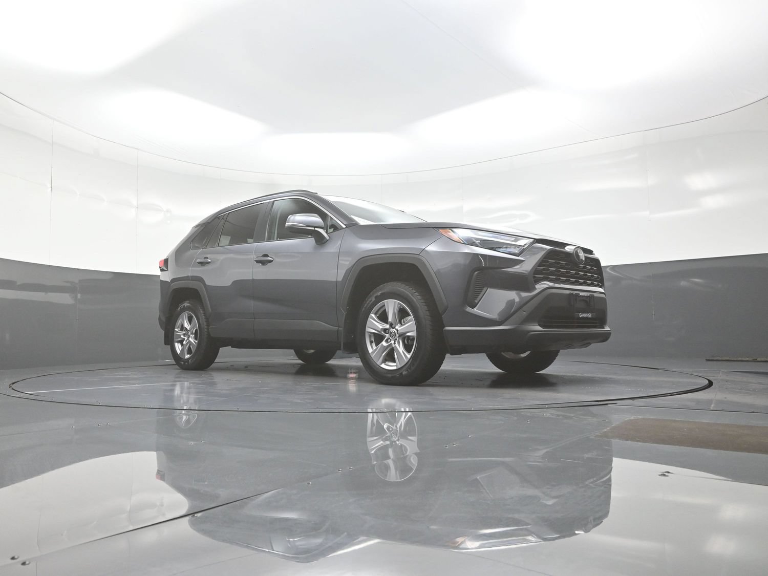 Used 2024 Toyota RAV4 XLE w/ Convenience Package AWD/4WD image 9