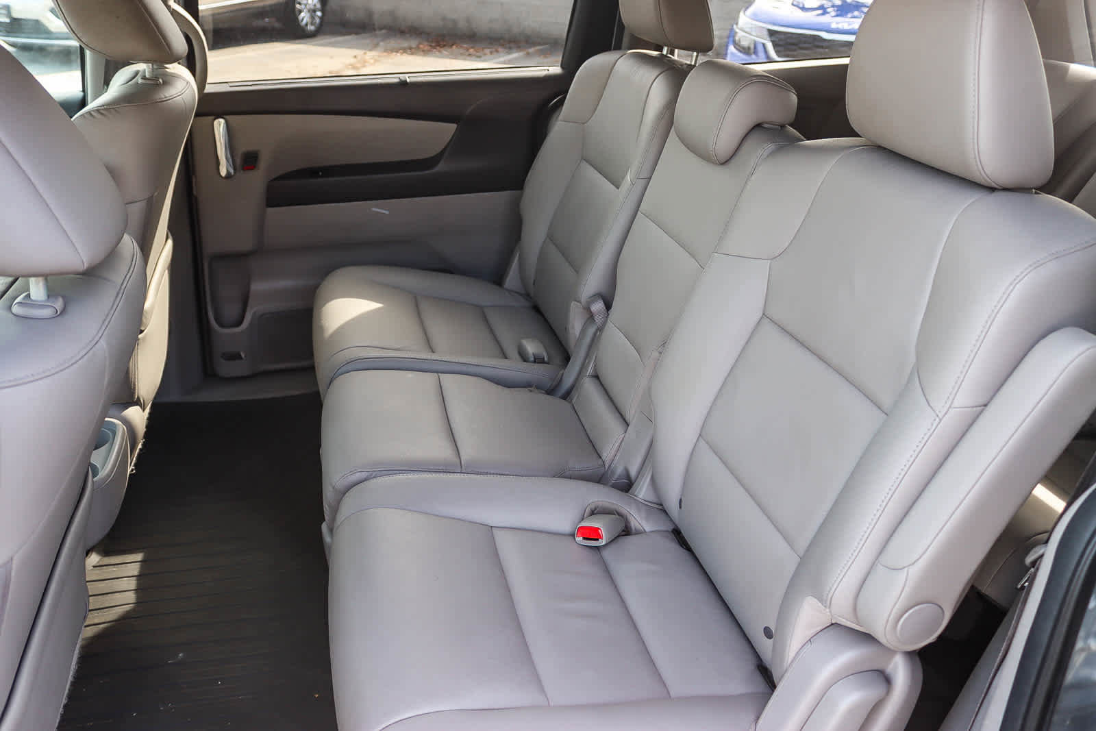 Used 2016 Honda Odyssey EX-L image 18