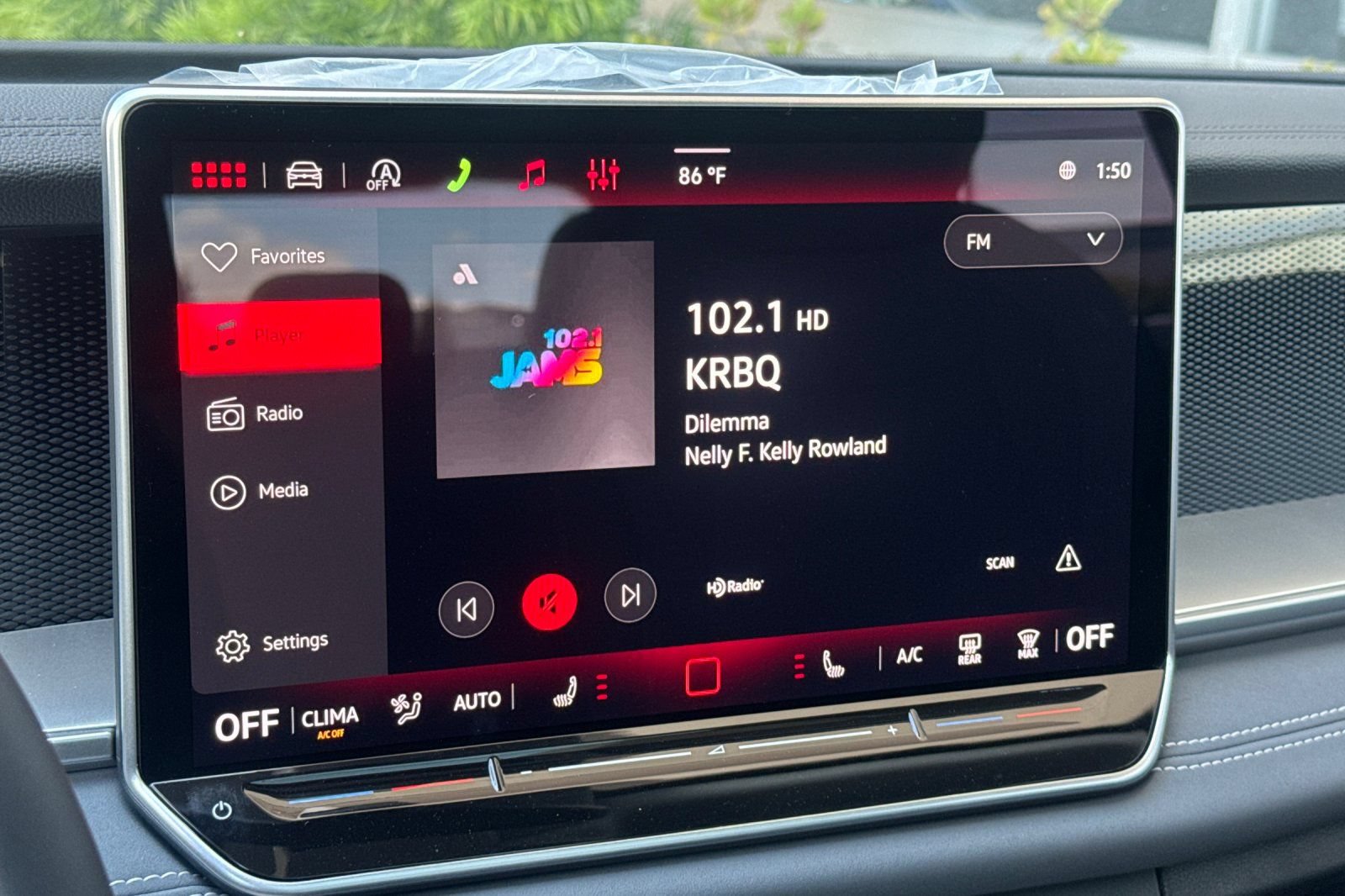 New 2026 Volkswagen Tiguan SE AWD/4WD image 18