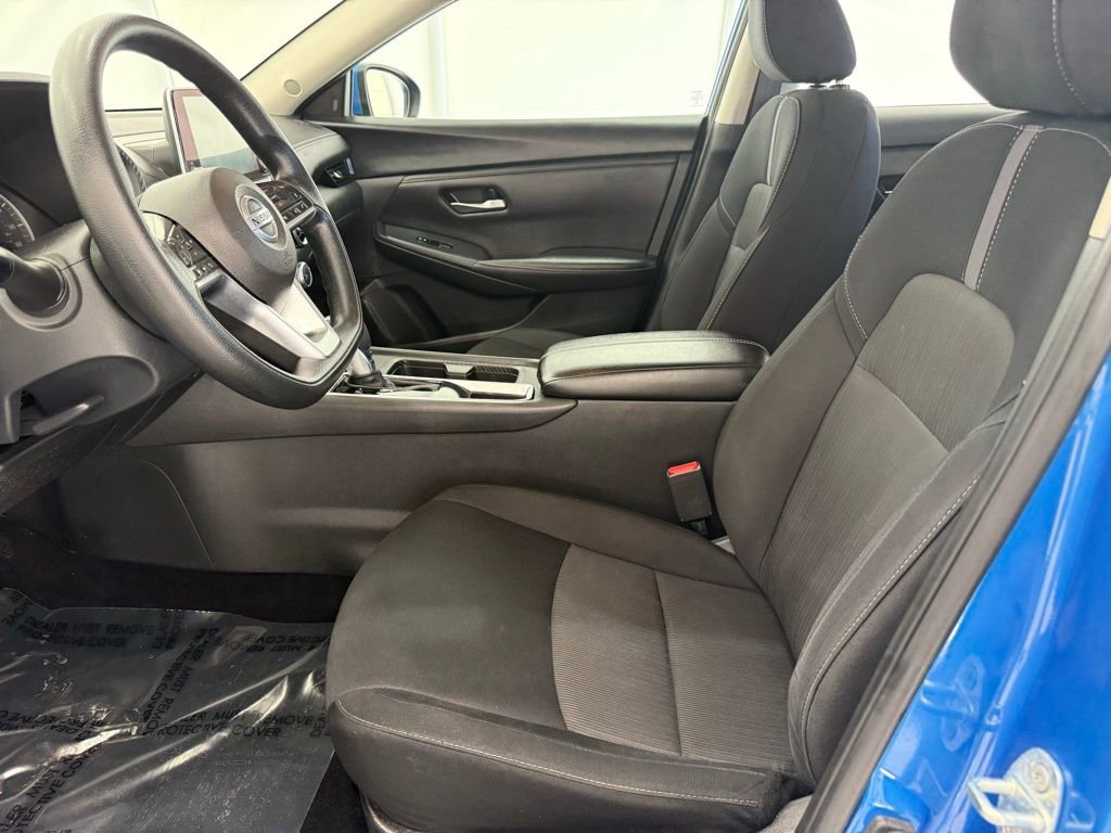 Used 2023 Nissan Sentra SV FWD image 11