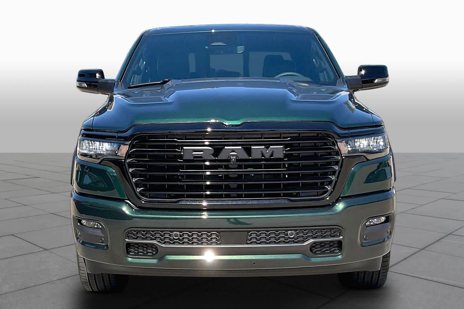 New 2027 RAM 1500 Laramie AWD/4WD image 3