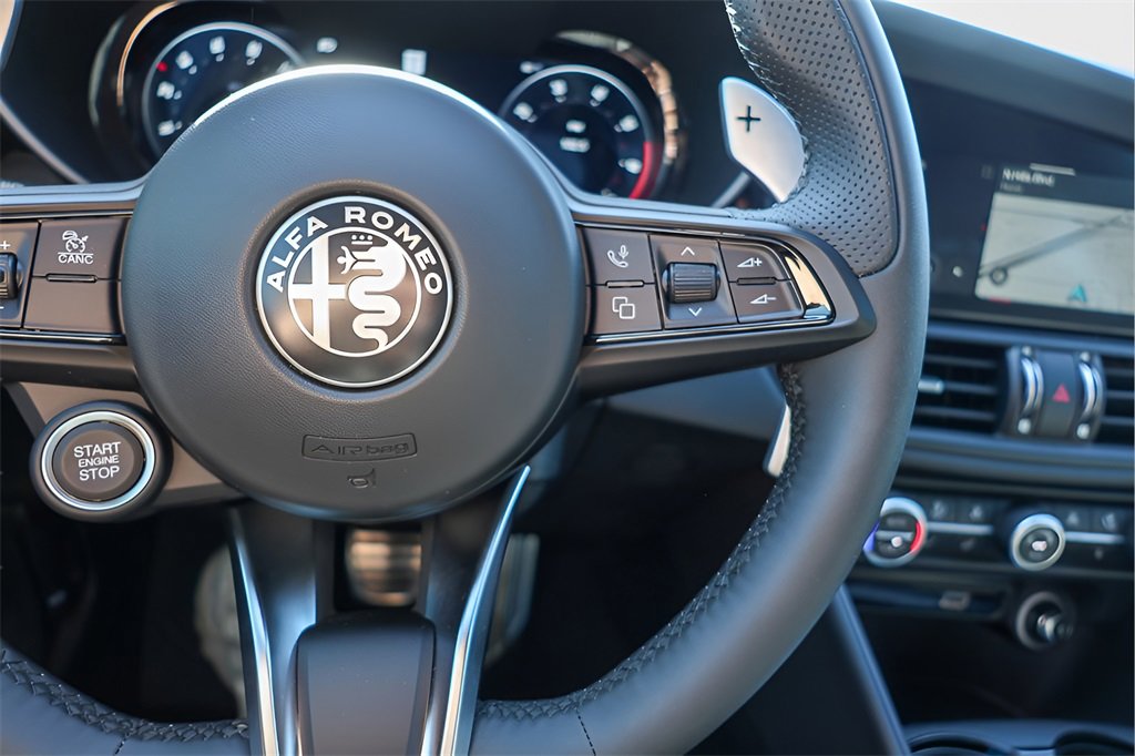 New 2025 Alfa Romeo Giulia w/ Driving Assist Package image 13