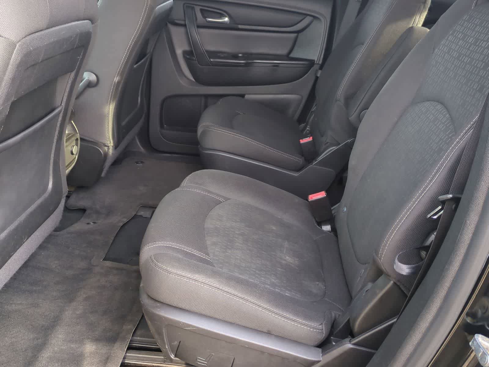 Used 2016 GMC Acadia SLE FWD image 18