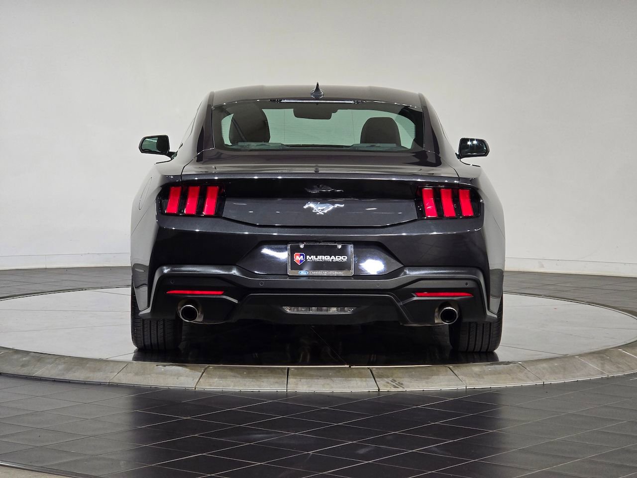Used 2024 Ford Mustang Coupe image 8
