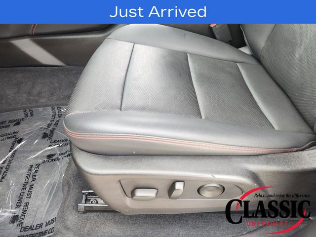 Used 2024 Chevrolet Colorado Z71 w/ Z71 Convenience Package 2 AWD/4WD image 32
