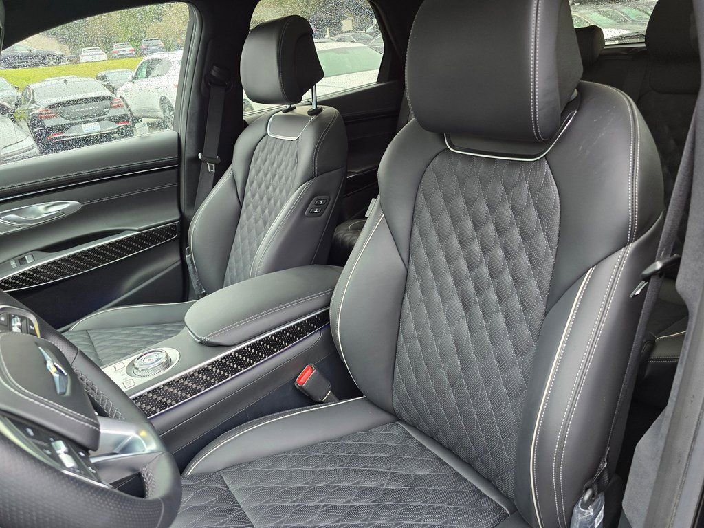 Certified 2025 Genesis GV70 3.5T Sport w/ Sport Prestige Package image 21