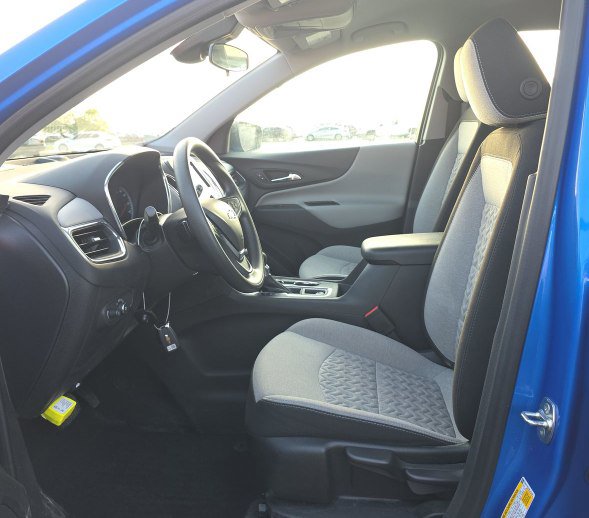Used 2024 Chevrolet Equinox LS w/ Driver Confidence II Package FWD image 5