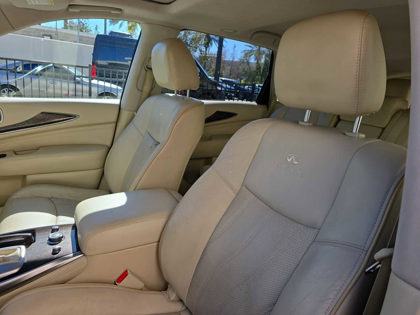 Used 2013 INFINITI JX35 AWD w/ Premium Pkg image 15