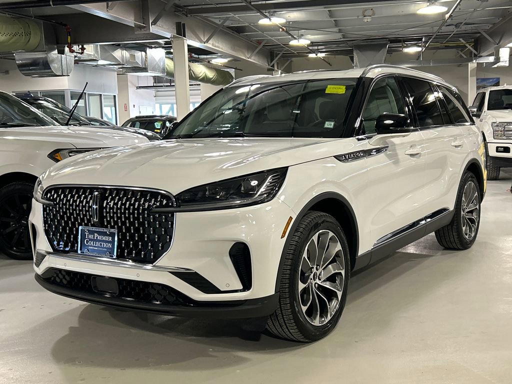 Used 2026 Lincoln Aviator Reserve w/ Illumination Package image 5