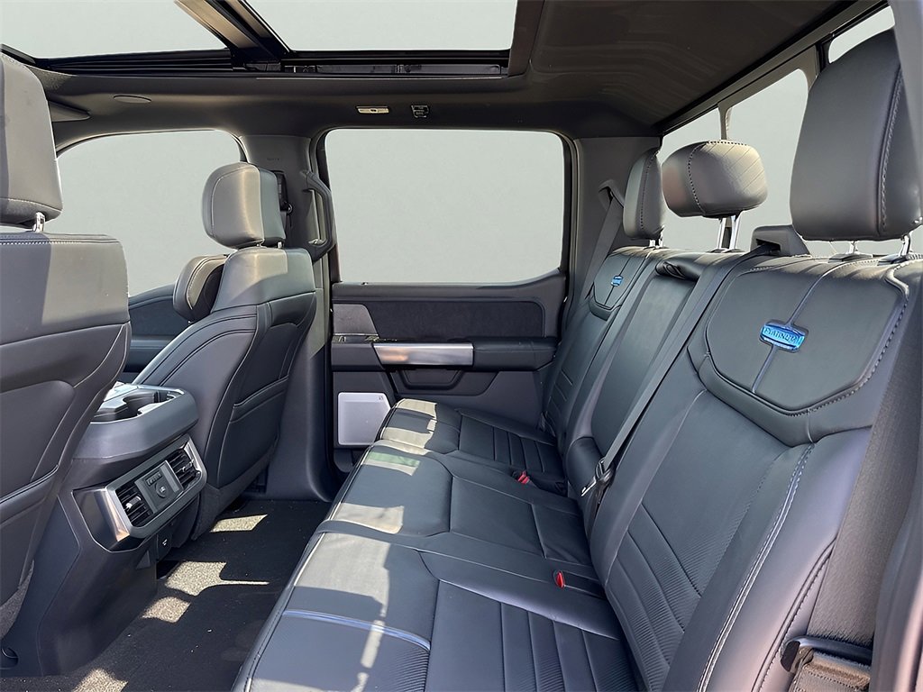 New 2025 Ford F350 Platinum w/ FX4 Off-Road Package image 26
