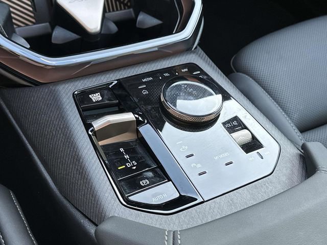 Used 2025 BMW X3 xDrive30i w/ Premium Package image 36