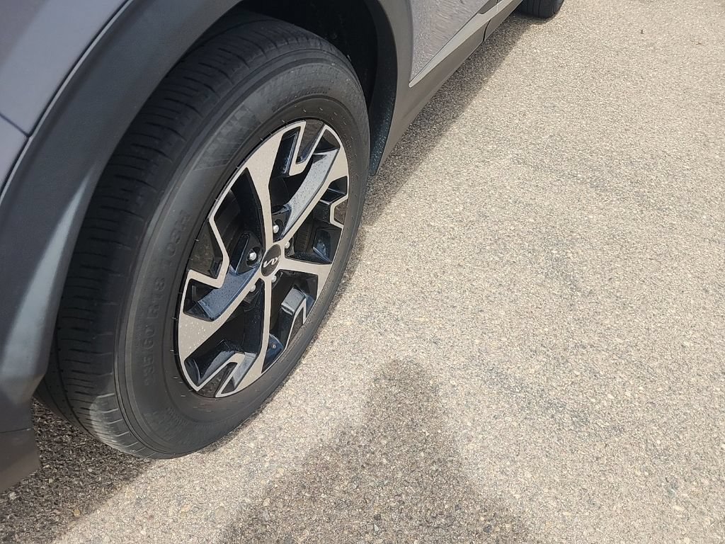 Certified 2024 Kia Sportage EX FWD image 15