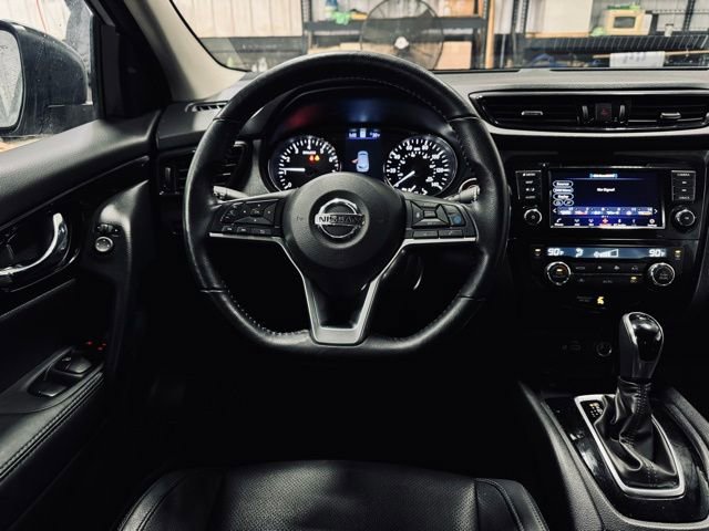 Used 2022 Nissan Rogue Sport SL image 21