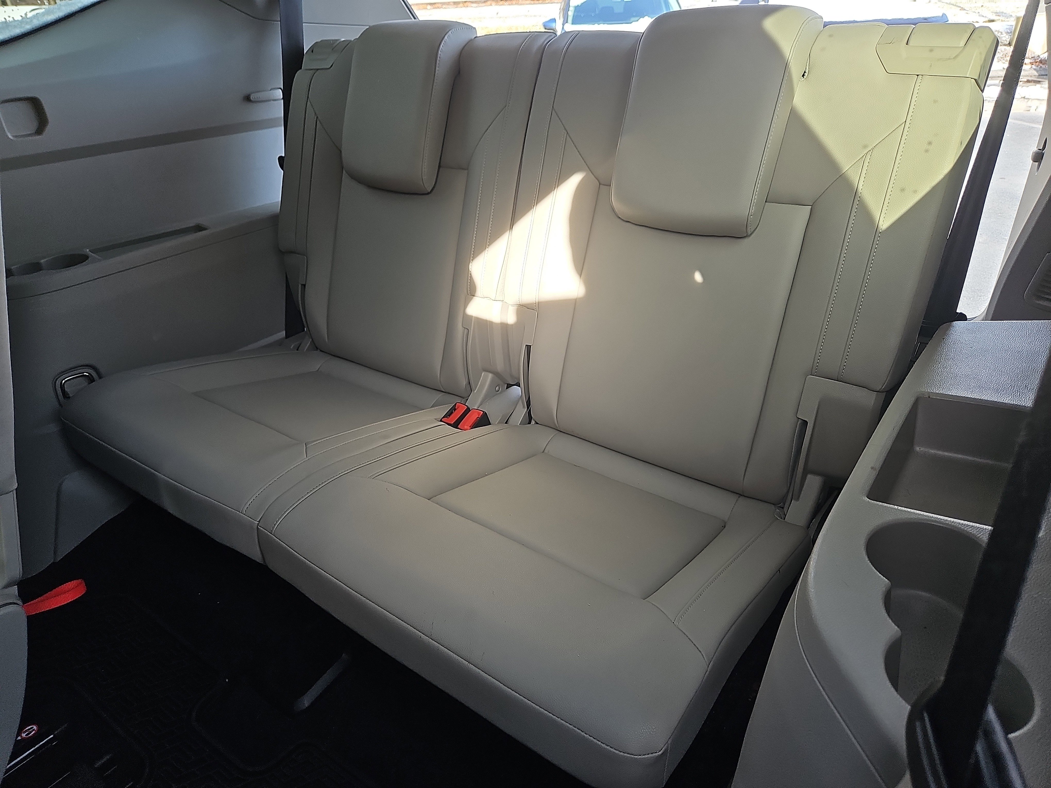 Used 2019 Volkswagen Atlas SE w/ Panoramic Sunroof Package image 33