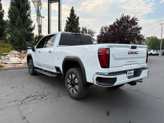 New 2026 GMC Sierra 3500 Denali w/ Denali Reserve Package AWD/4WD image 4
