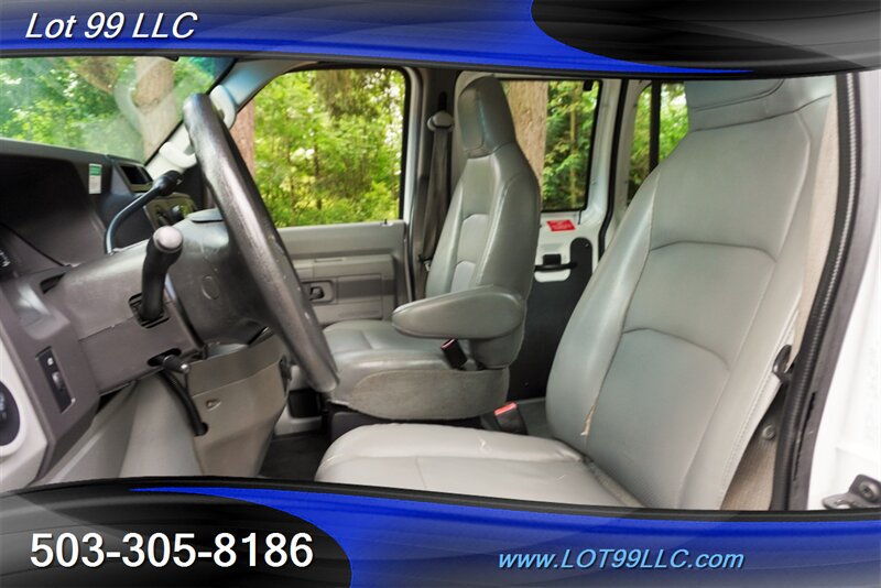 Used 2009 Ford E-250 and Econoline 250 Extended RWD image 3