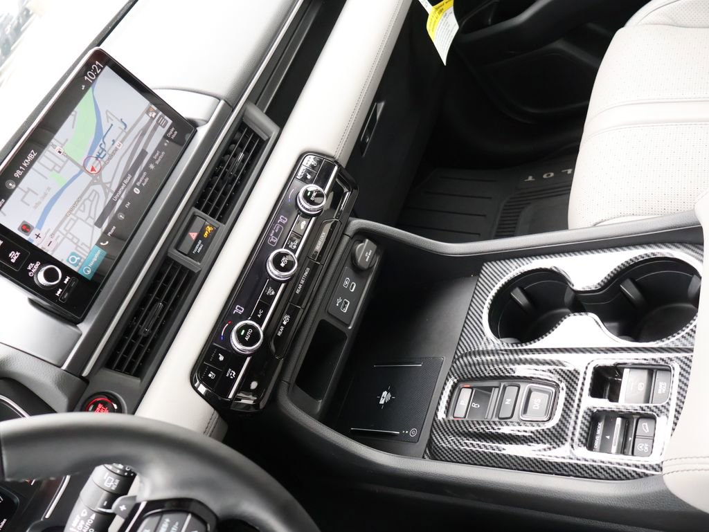 Certified 2025 Honda Pilot Elite image 19