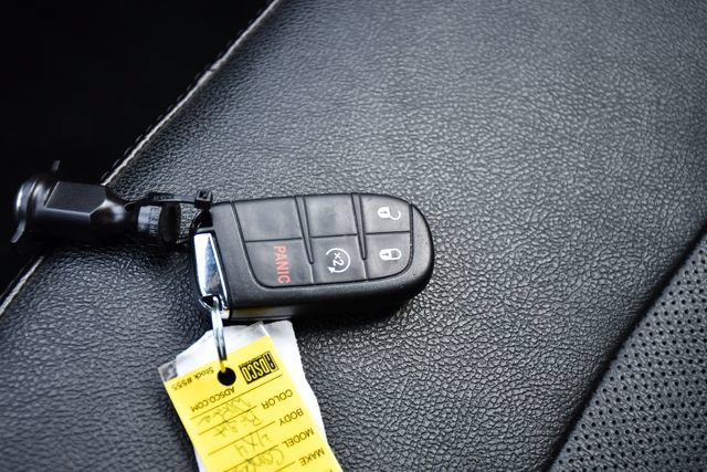 Used 2023 Jeep Compass Limited AWD/4WD image 16