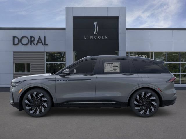 New 2025 Lincoln Nautilus Reserve w/ Jet Appearance Package AWD/4WD image 3