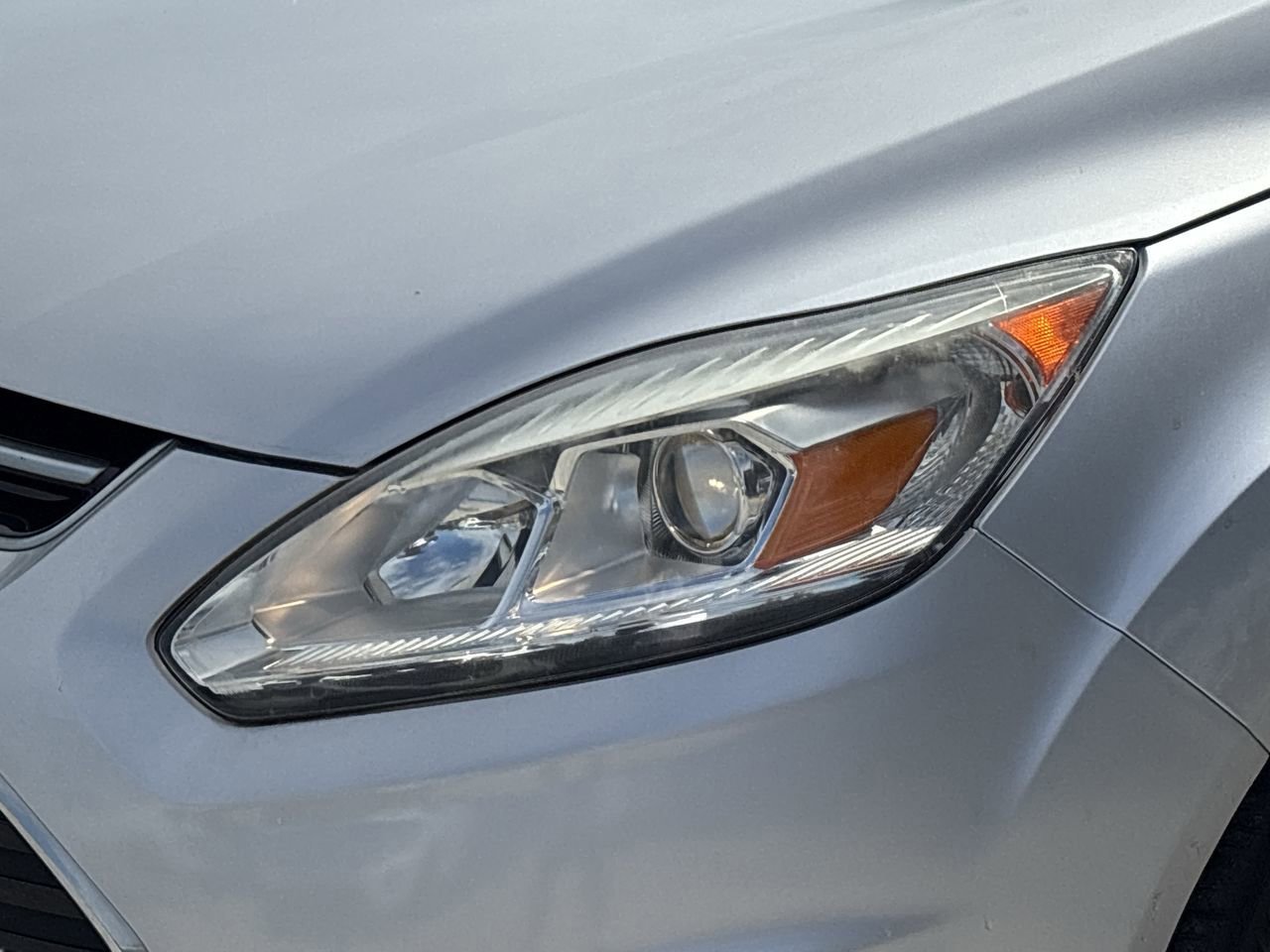 Used 2017 Ford C-MAX Energi SE image 6