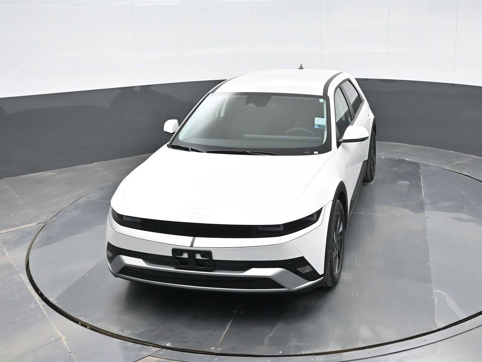 New 2025 Hyundai Ioniq 5 SE image 25