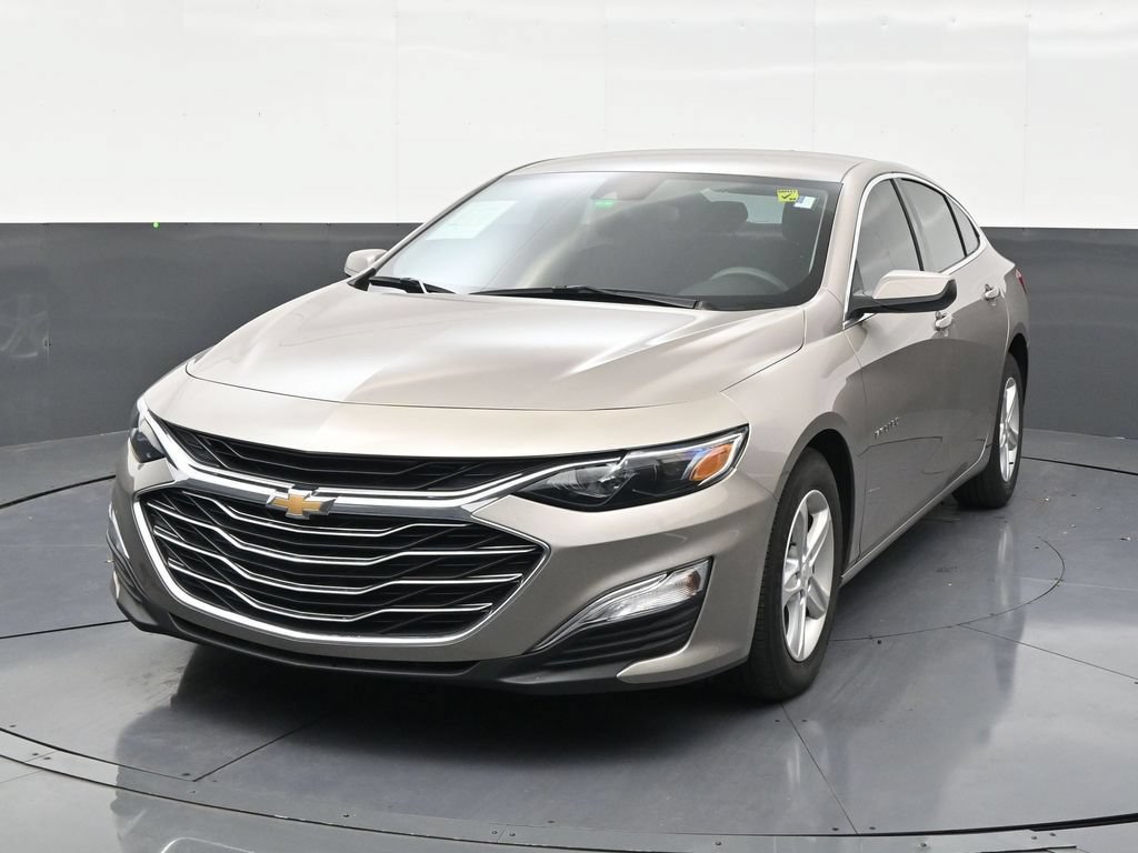 Used 2025 Chevrolet Malibu LS FWD image 8