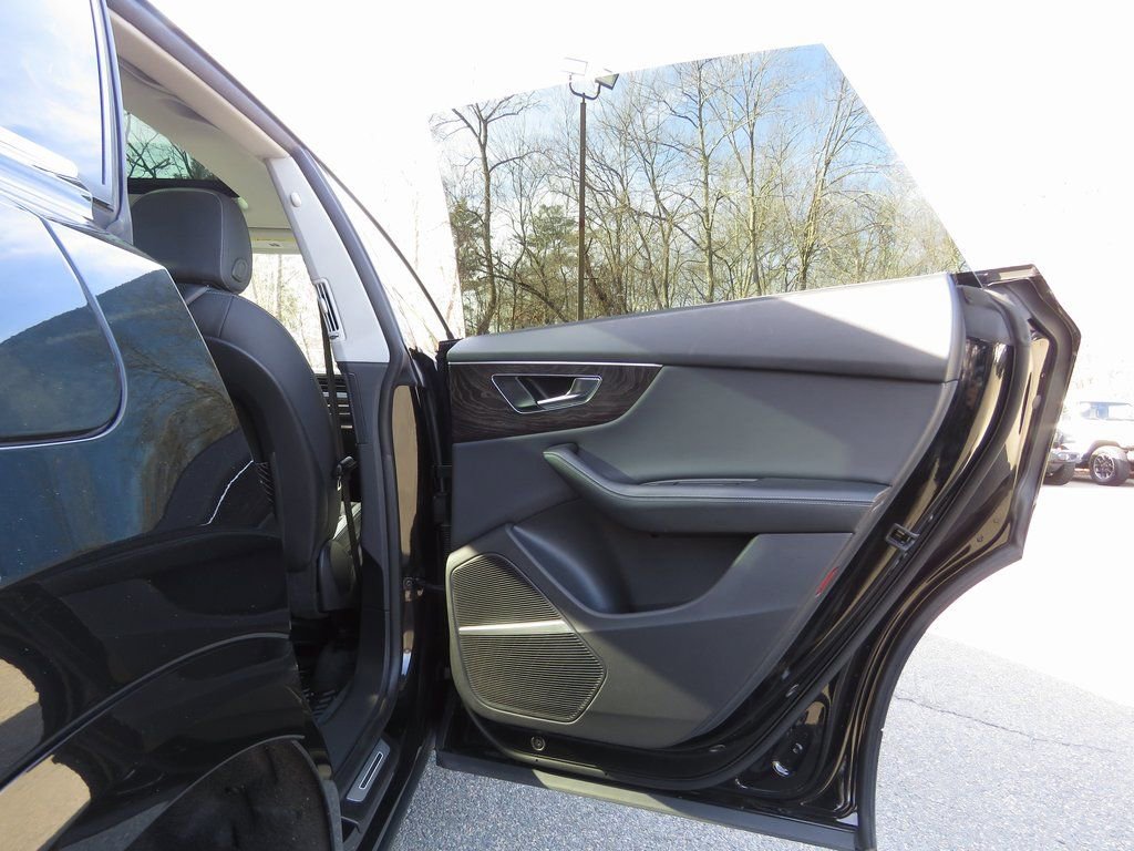 Used 2022 Audi Q8 Prestige image 15