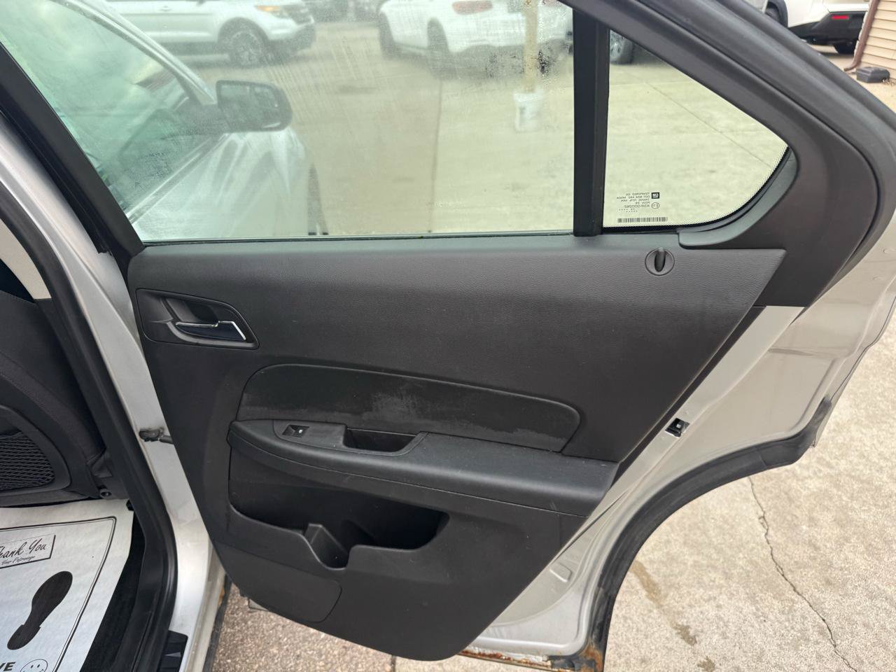 Used 2014 Chevrolet Equinox LS FWD image 14