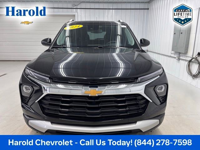 Used 2024 Chevrolet TrailBlazer LT w/ Convenience Package image 2
