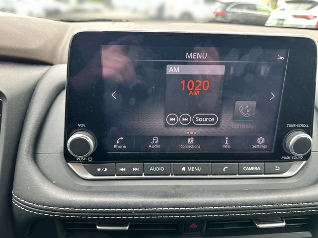 Used 2023 Nissan Rogue SV AWD/4WD image 18