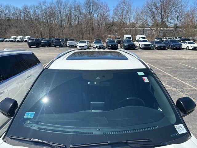 Used 2023 Ford Explorer Platinum w/ Technology Package image 8