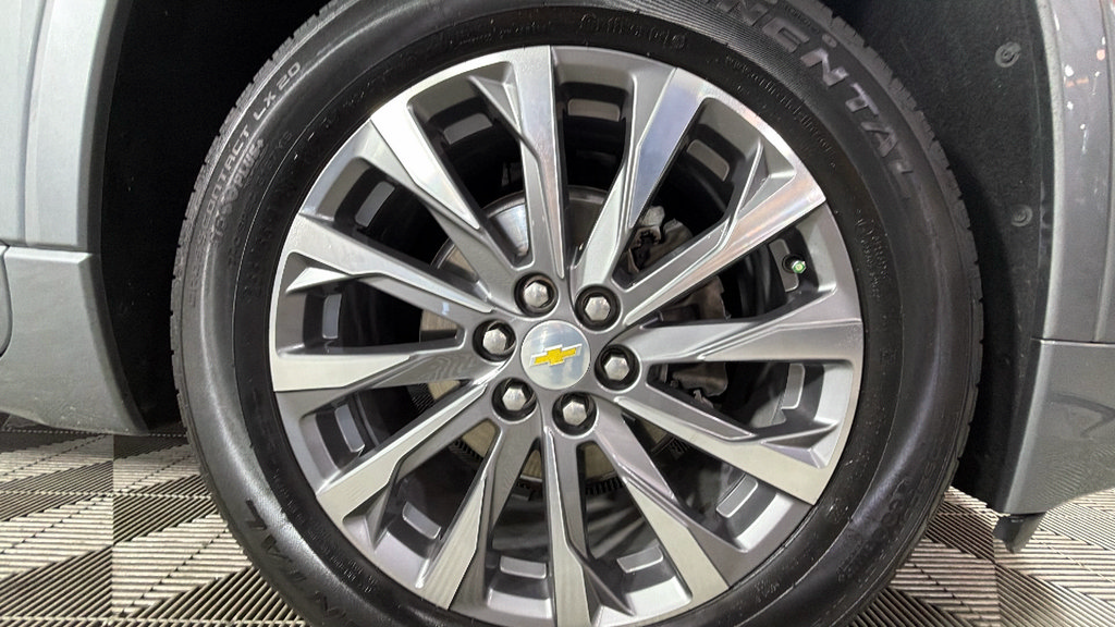 Certified 2023 Chevrolet Traverse Premier FWD image 40
