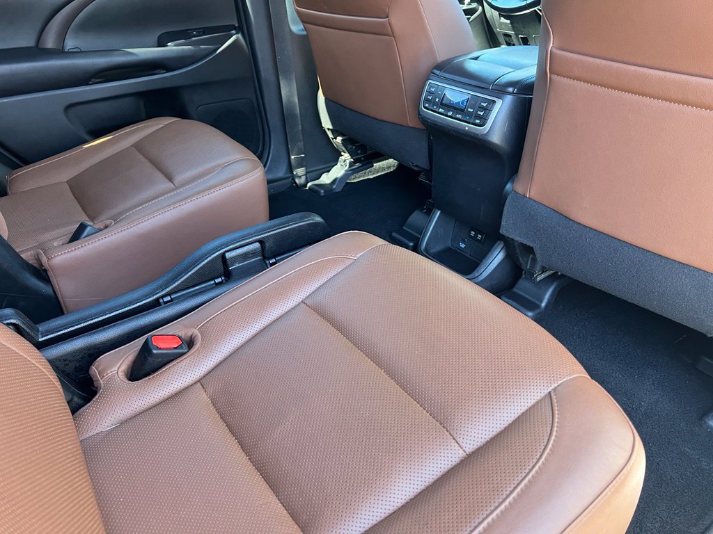 Certified 2018 Toyota Highlander Limited Platinum AWD/4WD image 23