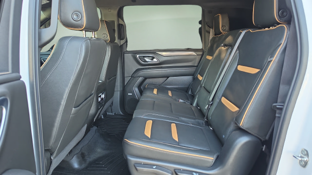 Used 2022 GMC Yukon XL AT4 w/ Technology Package AWD/4WD image 51