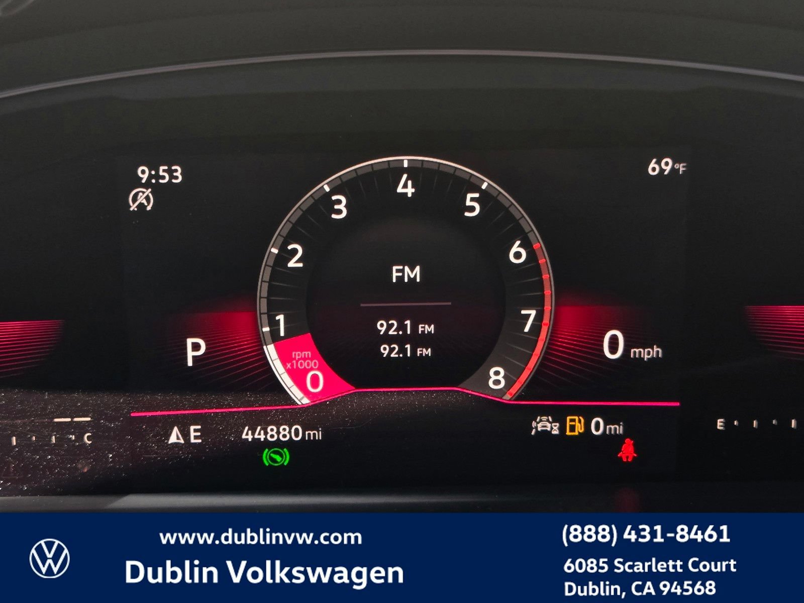 Certified 2023 Volkswagen Tiguan SE R-Line FWD image 22