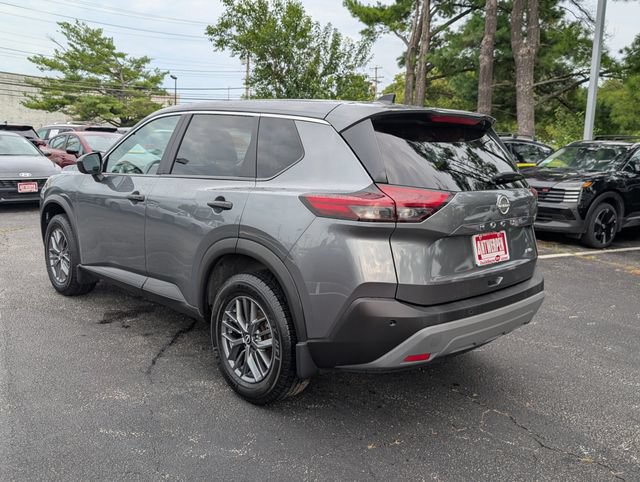 Used 2023 Nissan Rogue S AWD/4WD image 5