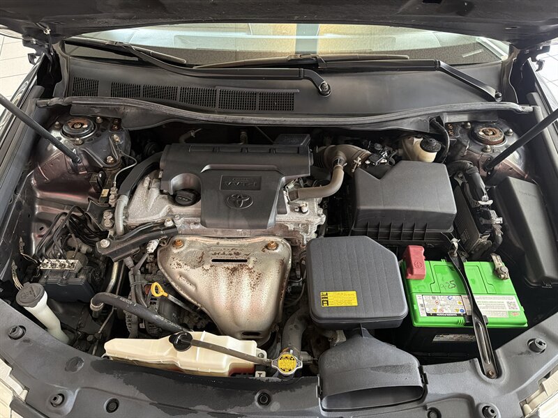 Used 2012 Toyota Camry XLE w/ Convenience Pkg FWD image 31
