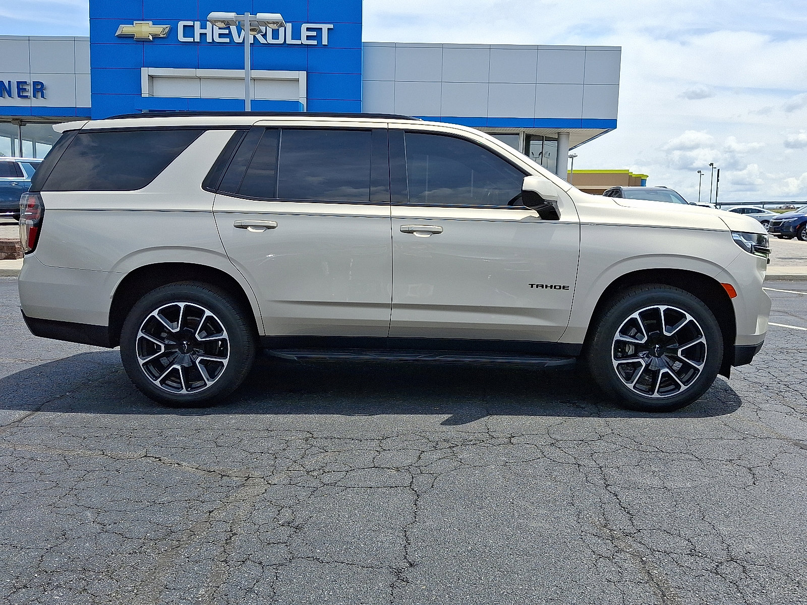 Certified 2021 Chevrolet Tahoe RST image 7