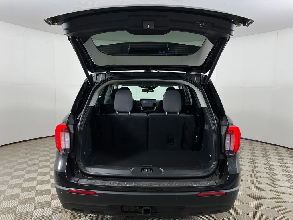 New 2026 Ford Explorer Active RWD image 27
