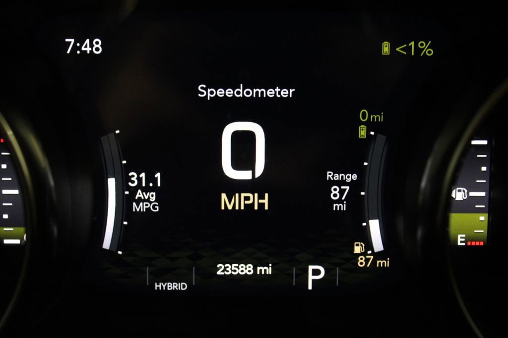 Used 2022 Jeep Wrangler Unlimited Sahara w/ Cold Weather Group AWD/4WD image 2